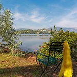 Kontokali Lake House